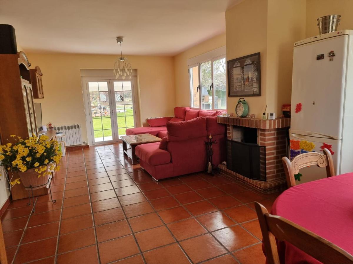Villa Pancorbo Velayos Ngoại thất bức ảnh